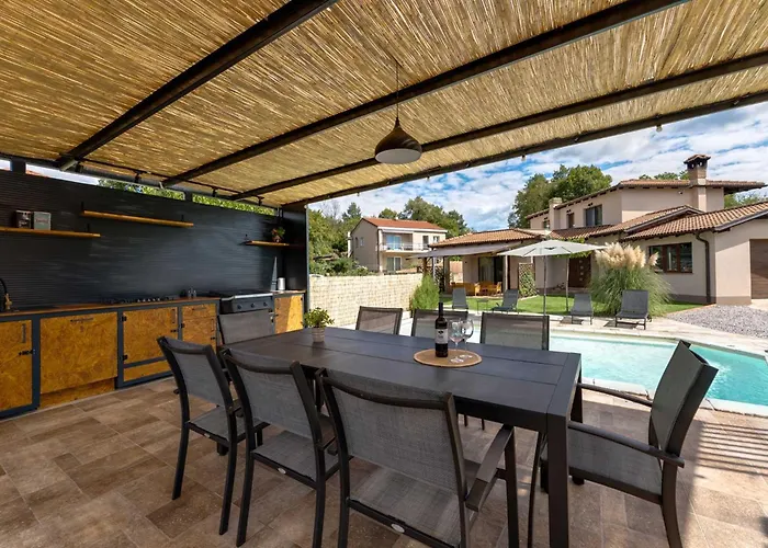 With Swimming Pool And Children's Playground, In A Quiet Area - By Traveler Tourist Agency Krk - Id 2686 Kastav