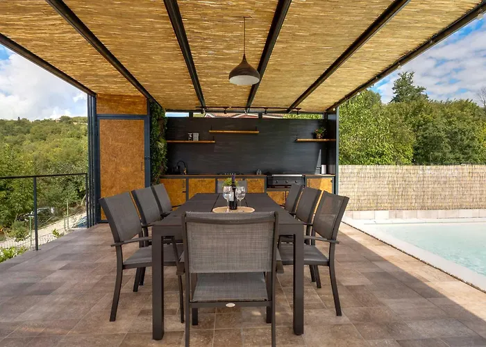 With Swimming Pool And Children's Playground, In A Quiet Area - By Traveler Tourist Agency Krk - Id 2686 Villa