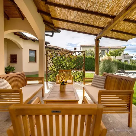 With Swimming Pool And Children's Playground, In A Quiet Area - By Traveler Tourist Agency Krk - Id 2686 *