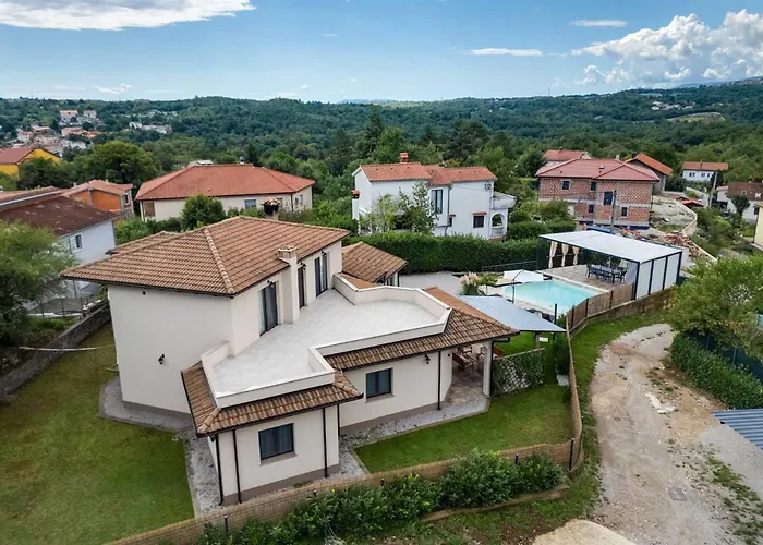 With Swimming Pool And Children's Playground, In A Quiet Area - By Traveler Tourist Agency Krk - Id 2686 * קסטב