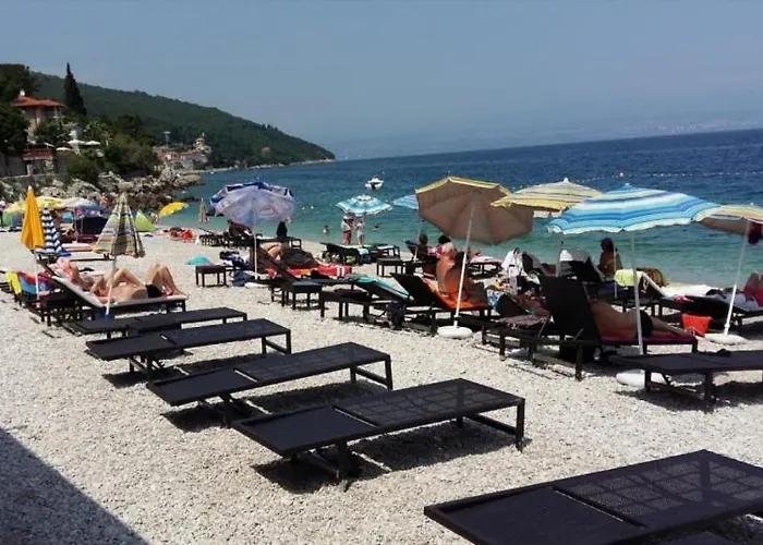 וילה With Swimming Pool And Children's Playground, In A Quiet Area - By Traveler Tourist Agency Krk - Id 2686 *
