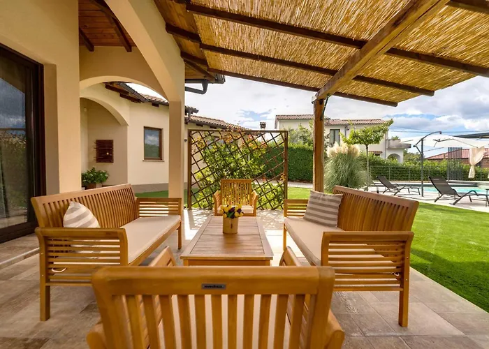 With Swimming Pool And Children's Playground, In A Quiet Area - By Traveler Tourist Agency Krk - Id 2686 *