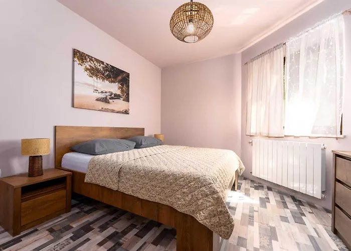 וילה With Swimming Pool And Children's Playground, In A Quiet Area - By Traveler Tourist Agency Krk - Id 2686